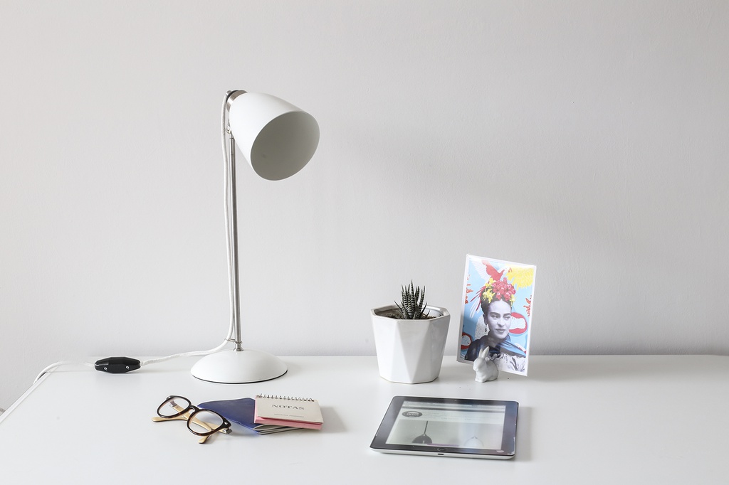 LÁMPARA CARLOS ESCRITORIO BLANCO E27 (1E-H1)