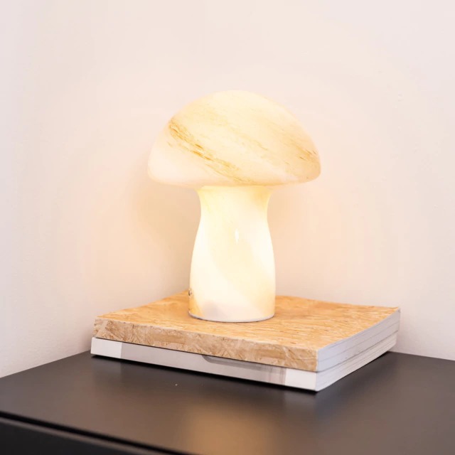 VELADOR FUNGI AMBAR Y BLANCO (IME023AR)